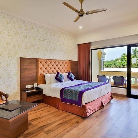 Regency Lagoon Resort Rajkot Luaran gambar