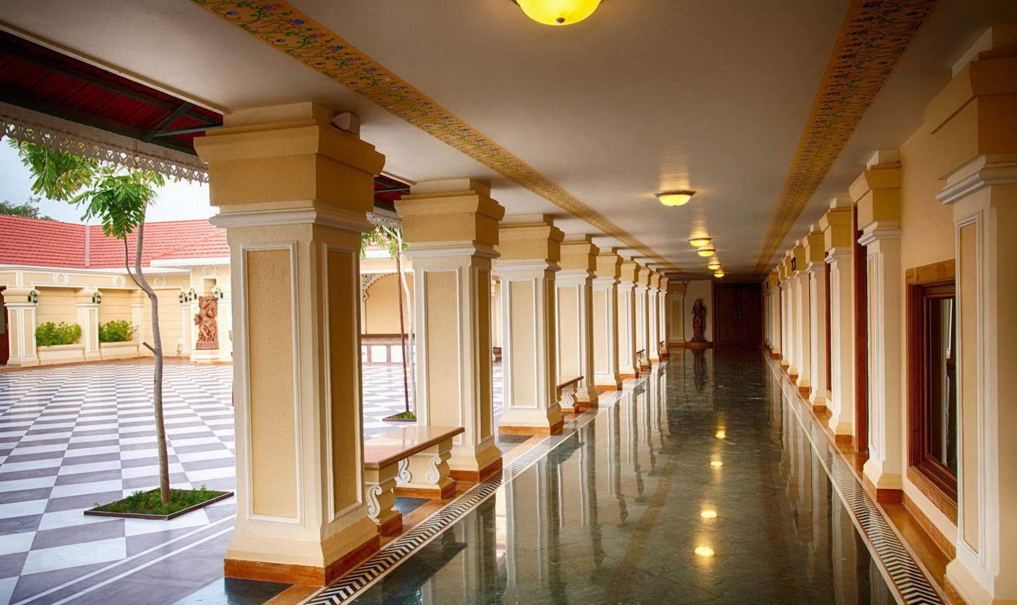 Regency Lagoon Resort Rajkot Luaran gambar